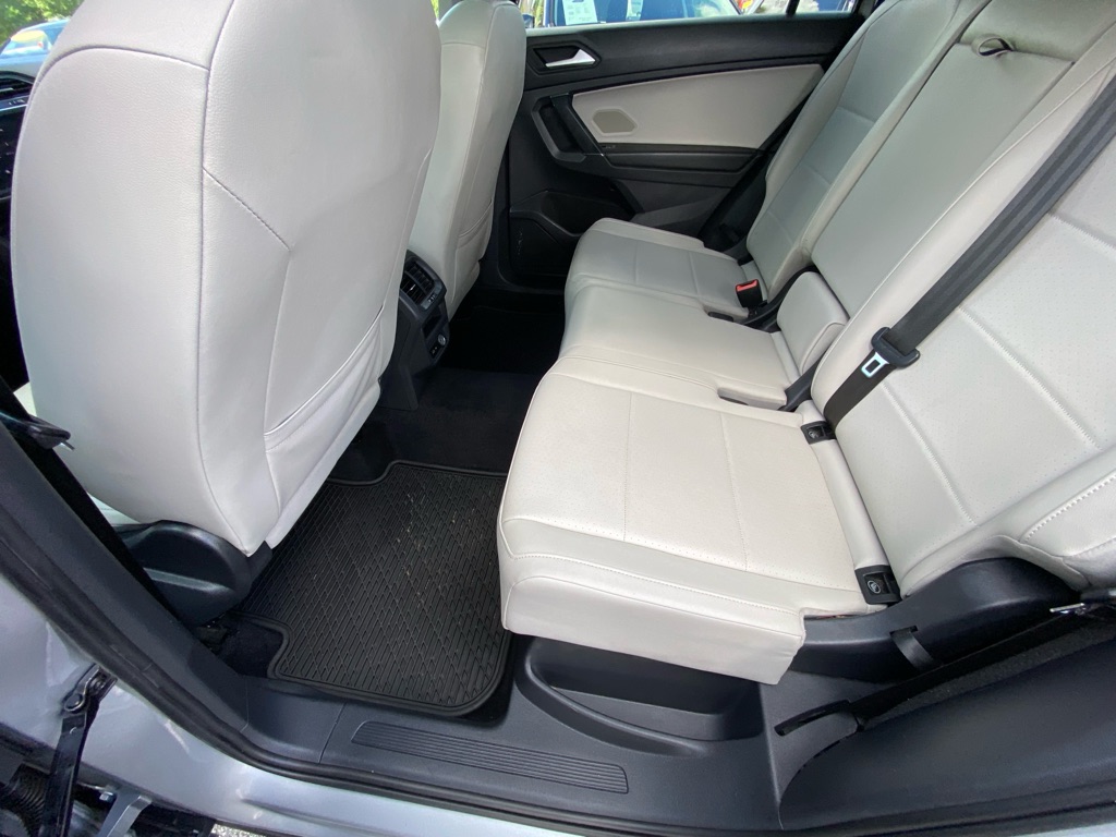 Photo 60 of this VOLKSWAGEN TIGUAN