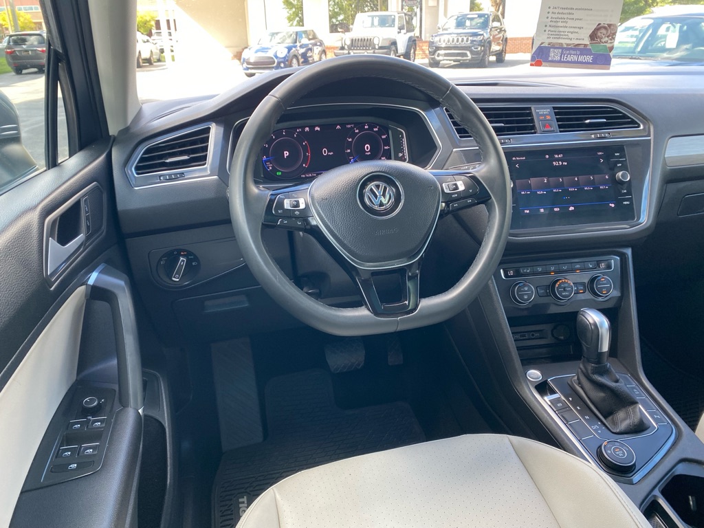 Photo 18 of this VOLKSWAGEN TIGUAN