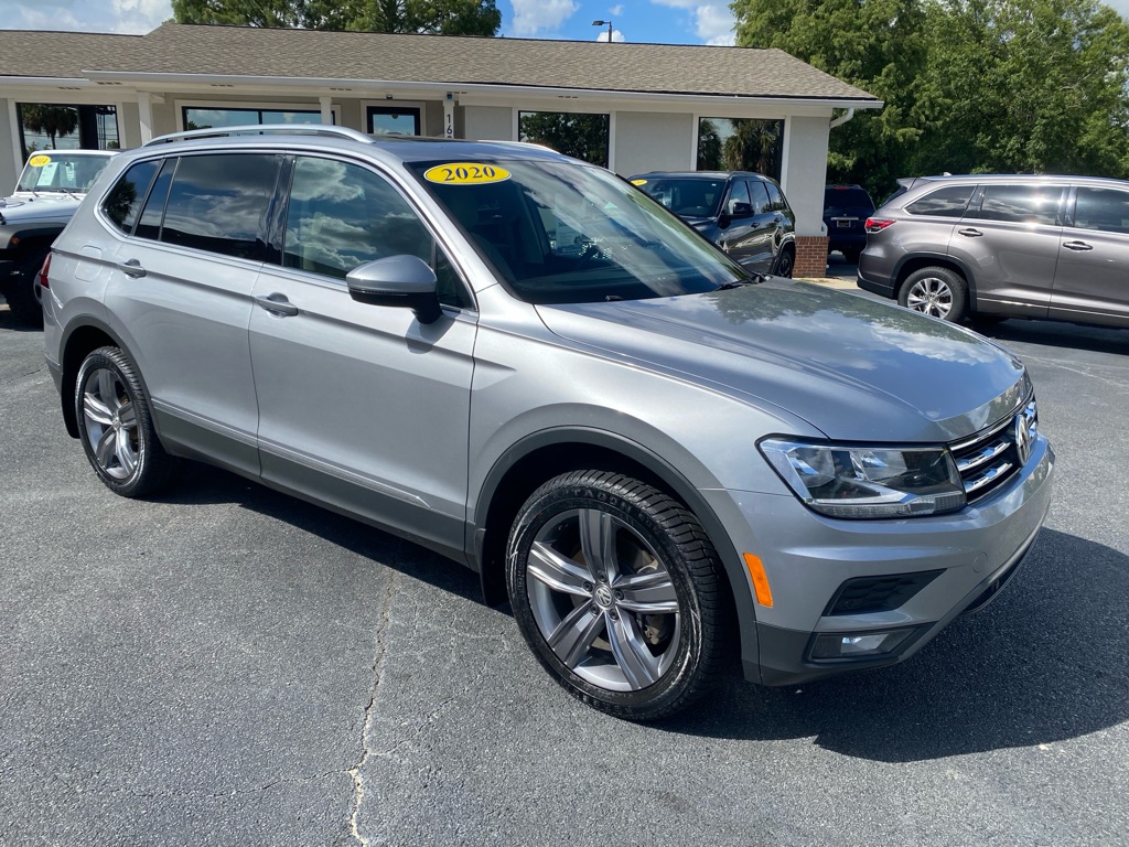 Photo 5 of this VOLKSWAGEN TIGUAN