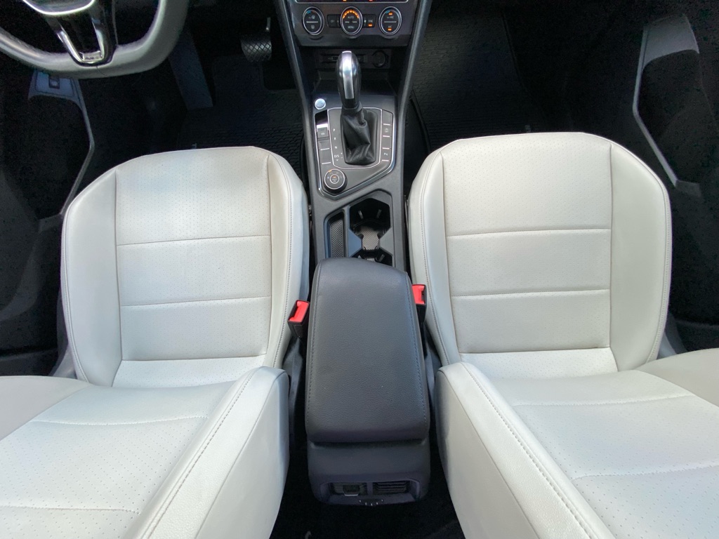 Photo 26 of this VOLKSWAGEN TIGUAN