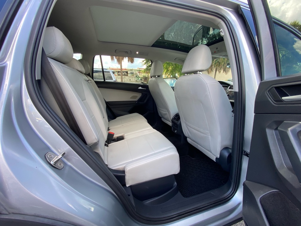 Photo 41 of this VOLKSWAGEN TIGUAN