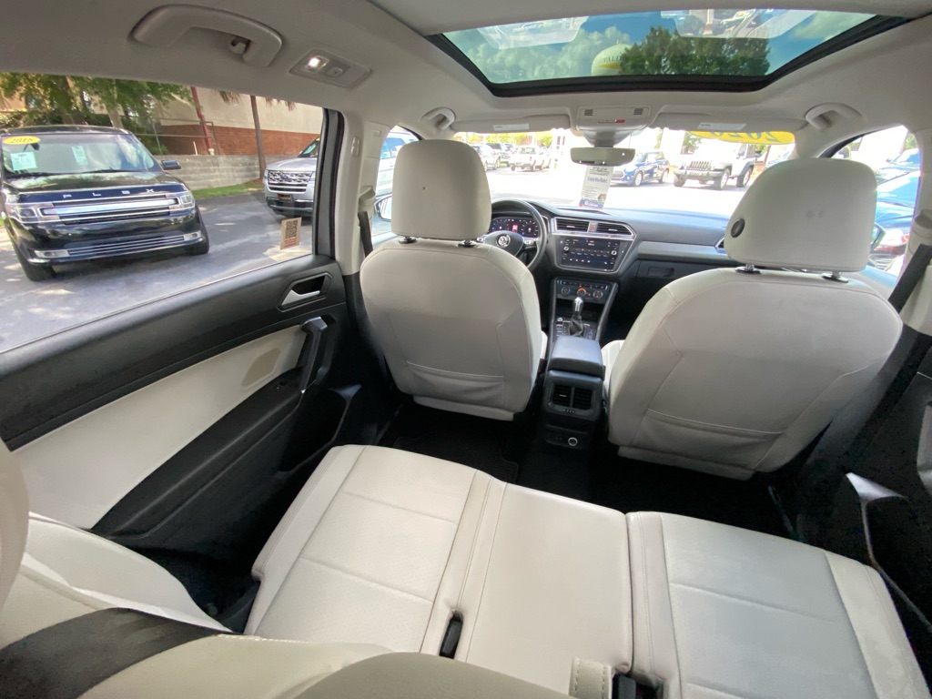 Photo 54 of this VOLKSWAGEN TIGUAN