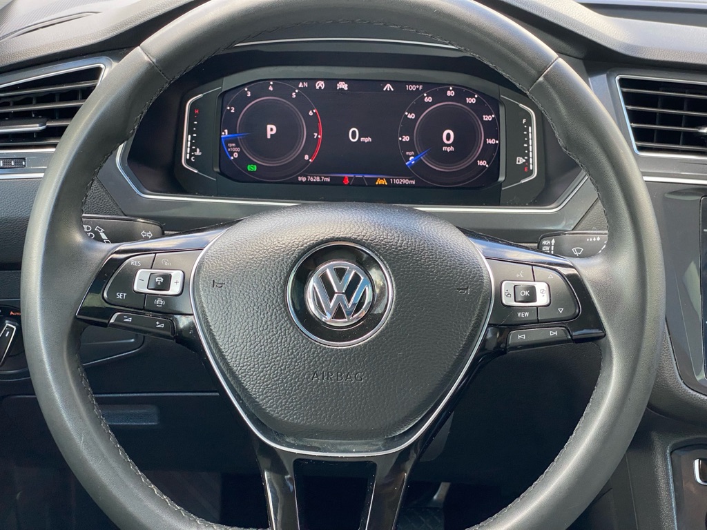 Photo 17 of this VOLKSWAGEN TIGUAN