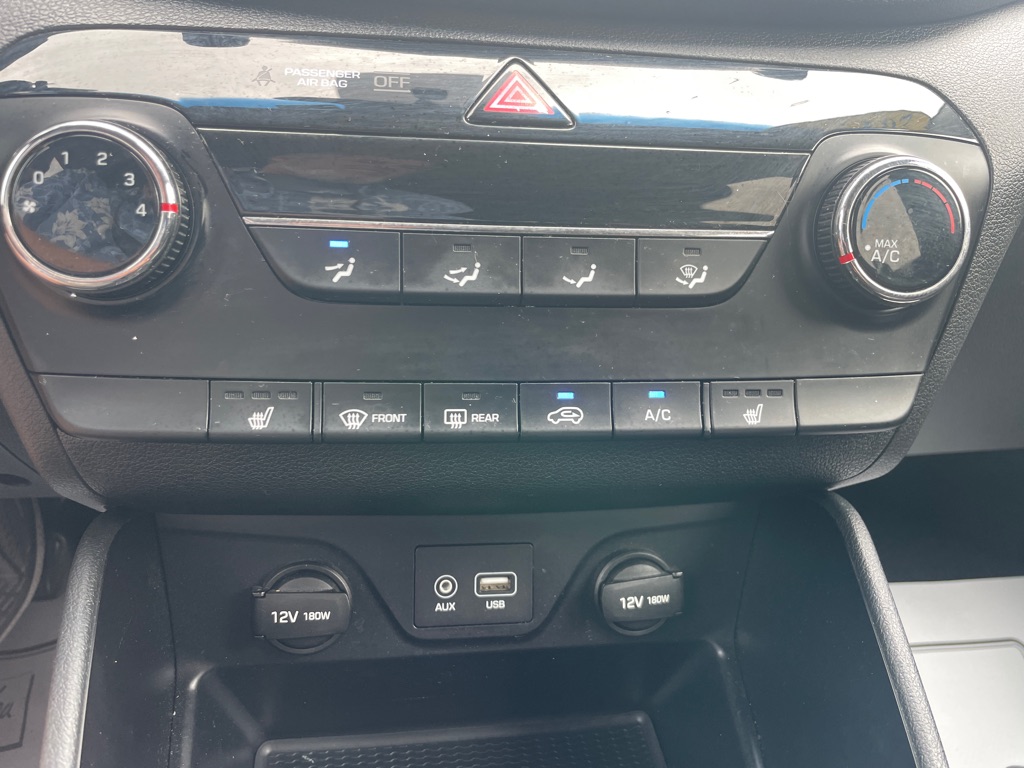 Photo 24 of this HYUNDAI TUCSON