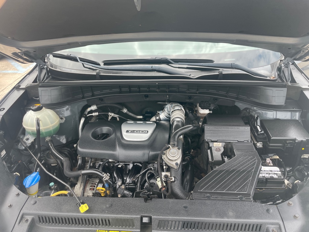 Photo 11 of this HYUNDAI TUCSON