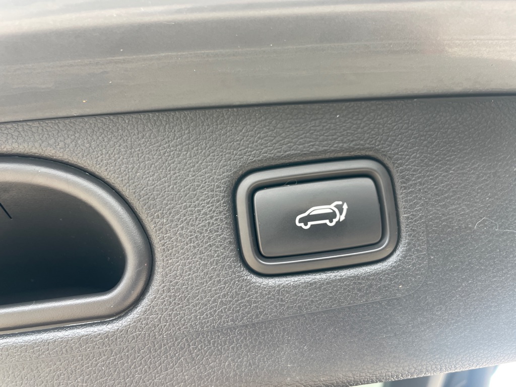 Photo 15 of this HYUNDAI TUCSON