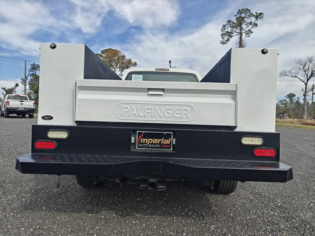 Photo 7 of this FORD F250 UTILITY