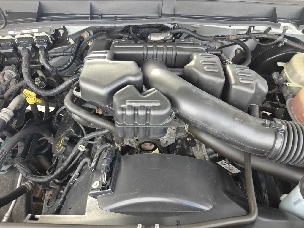 Photo 36 of this FORD F250 UTILITY