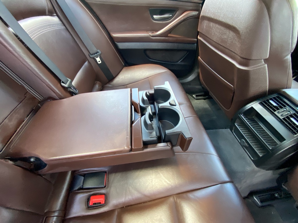 Photo 54 of this BMW 535I