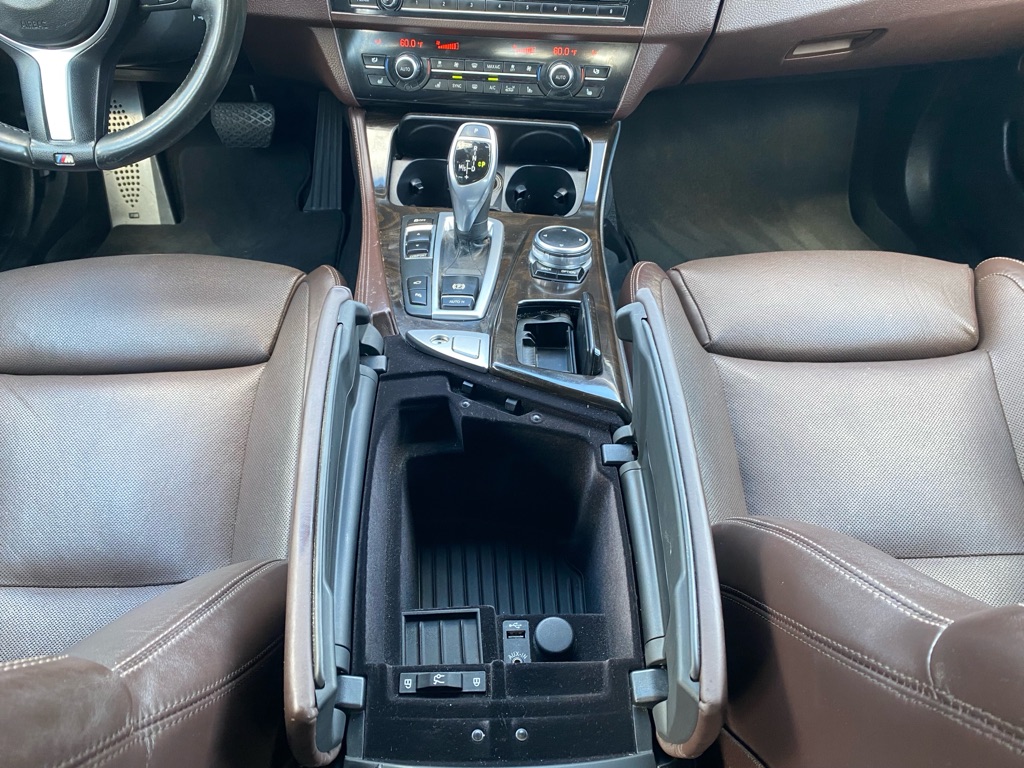 Photo 29 of this BMW 535I