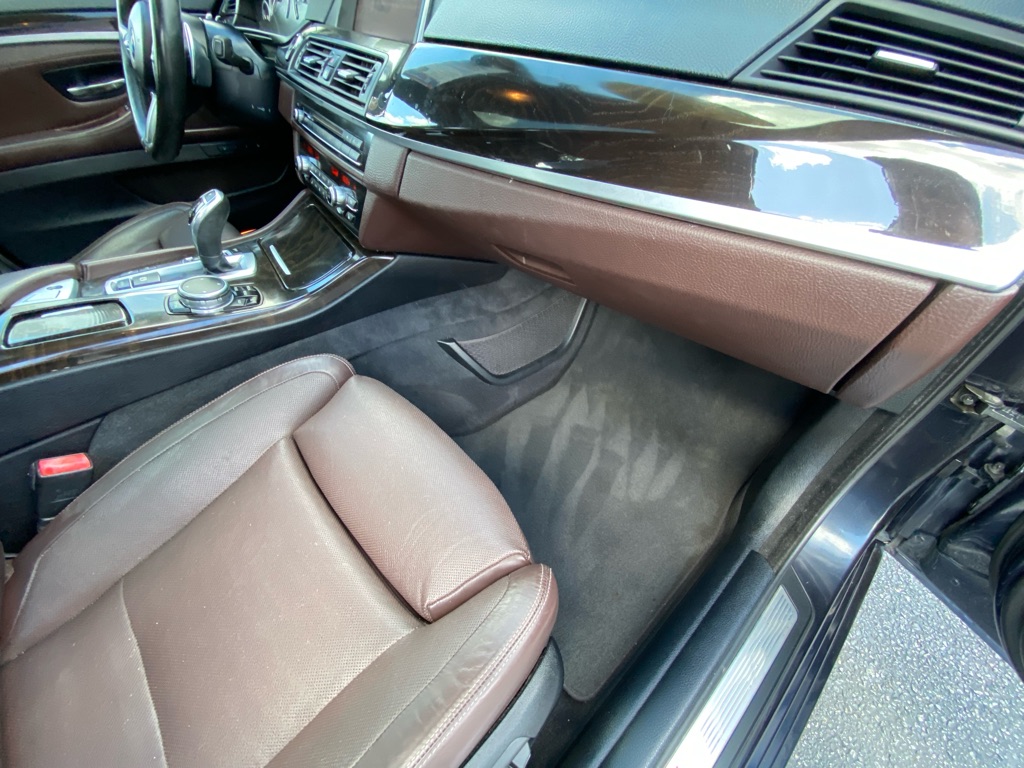 Photo 46 of this BMW 535I