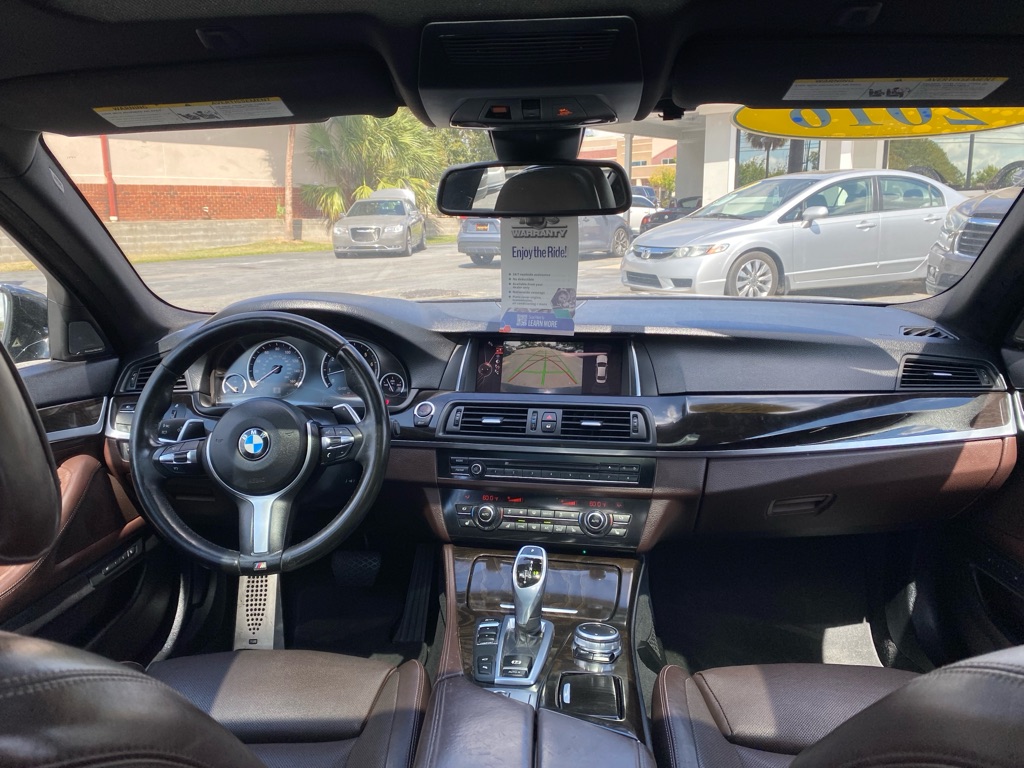 Photo 13 of this BMW 535I