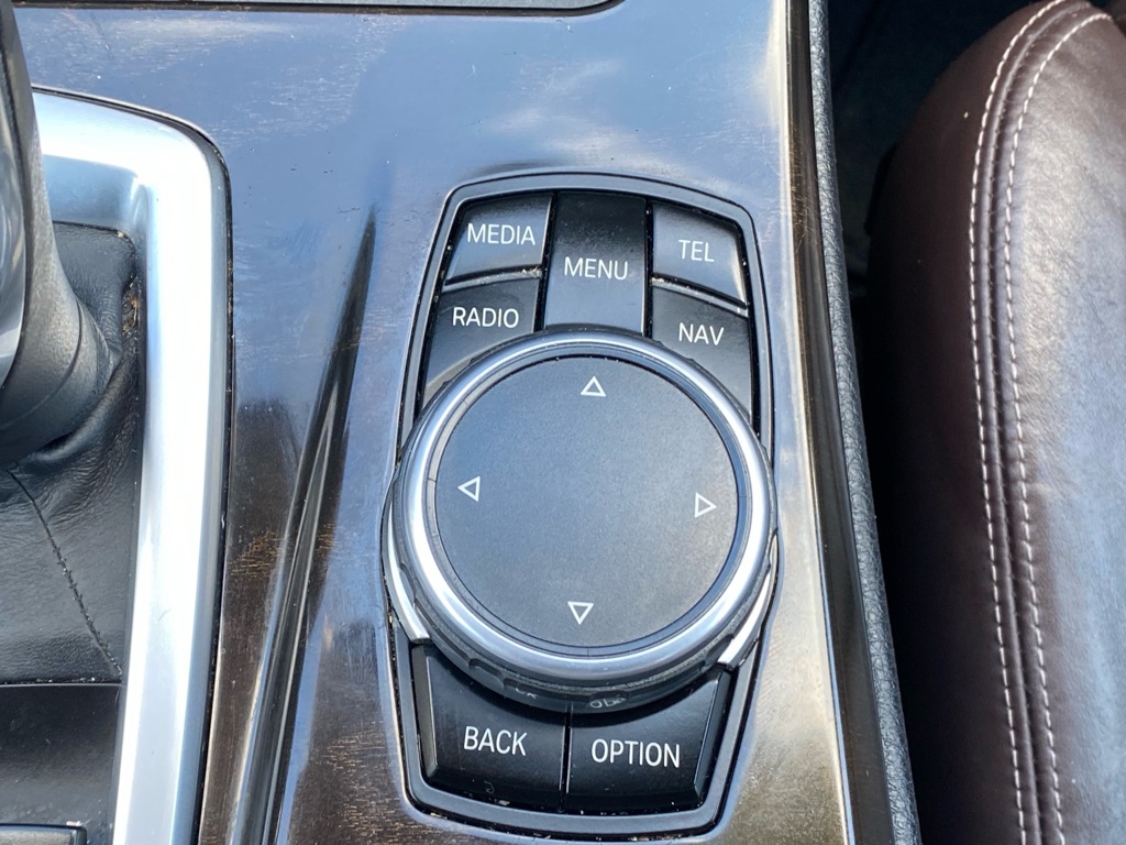 Photo 25 of this BMW 535I