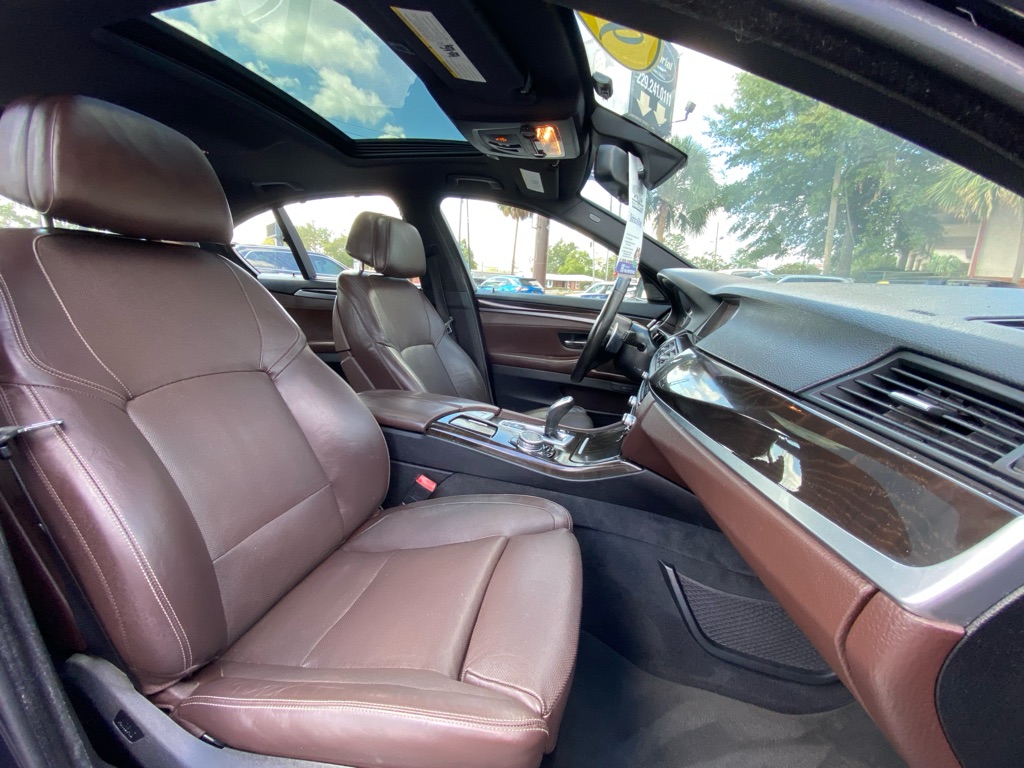 Photo 44 of this BMW 535I