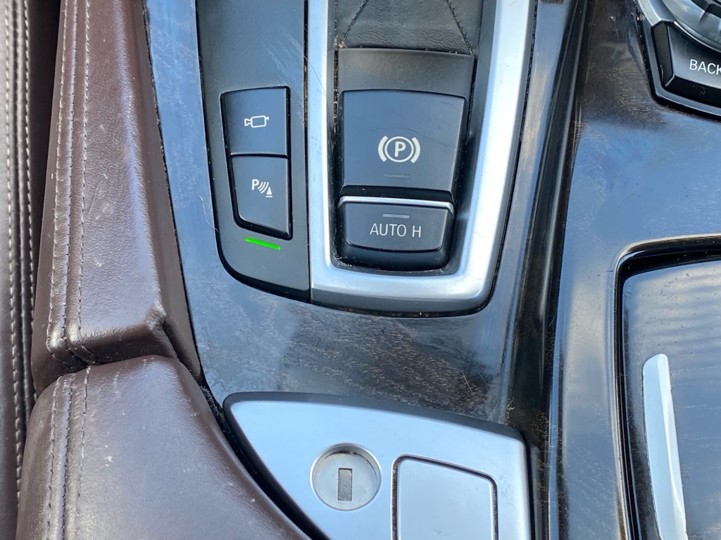 Photo 24 of this BMW 535I