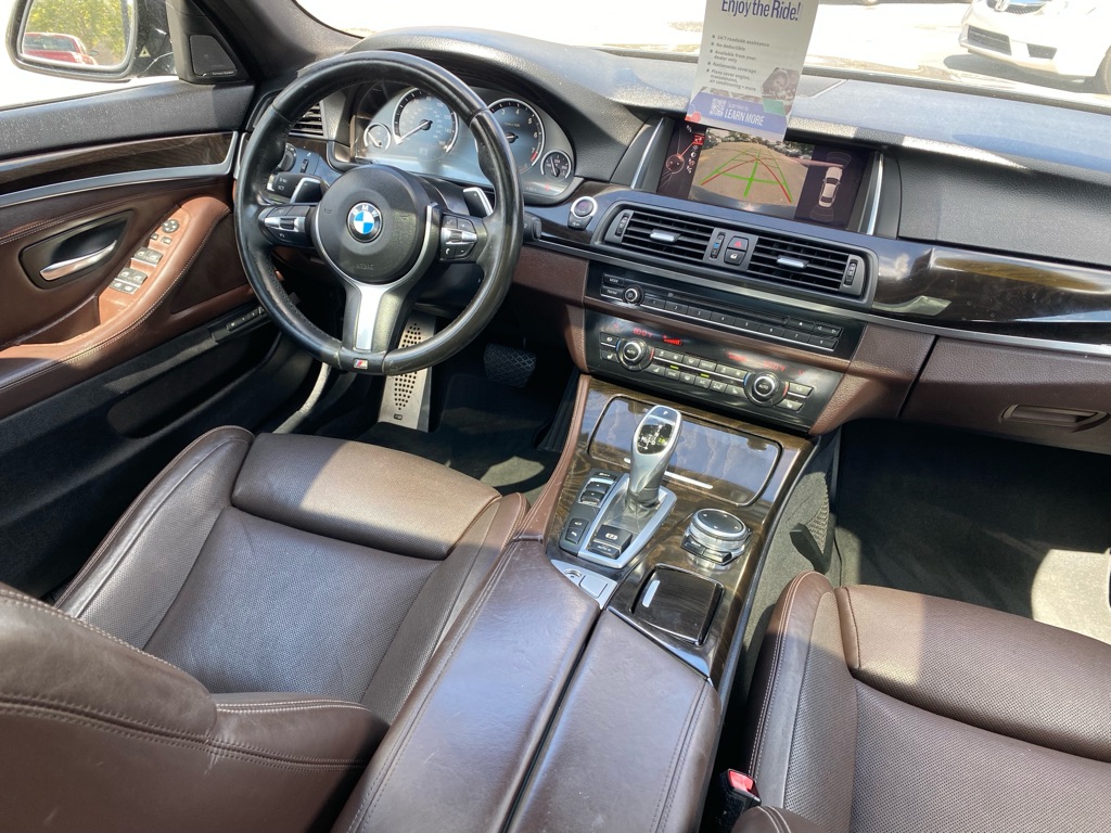 Photo 14 of this BMW 535I