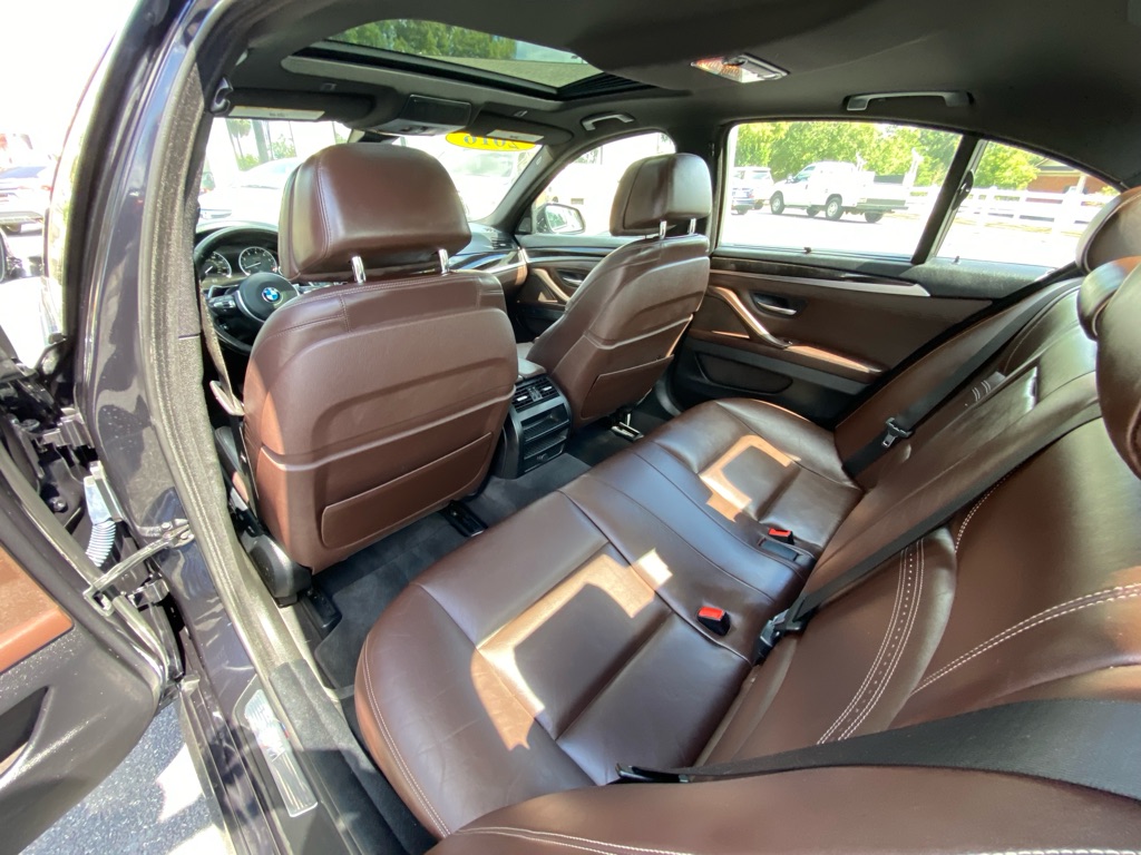 Photo 66 of this BMW 535I