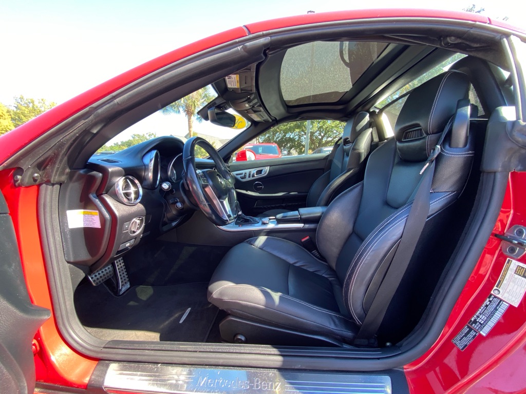 Photo 13 of this MERCEDES-BENZ SLK 250
