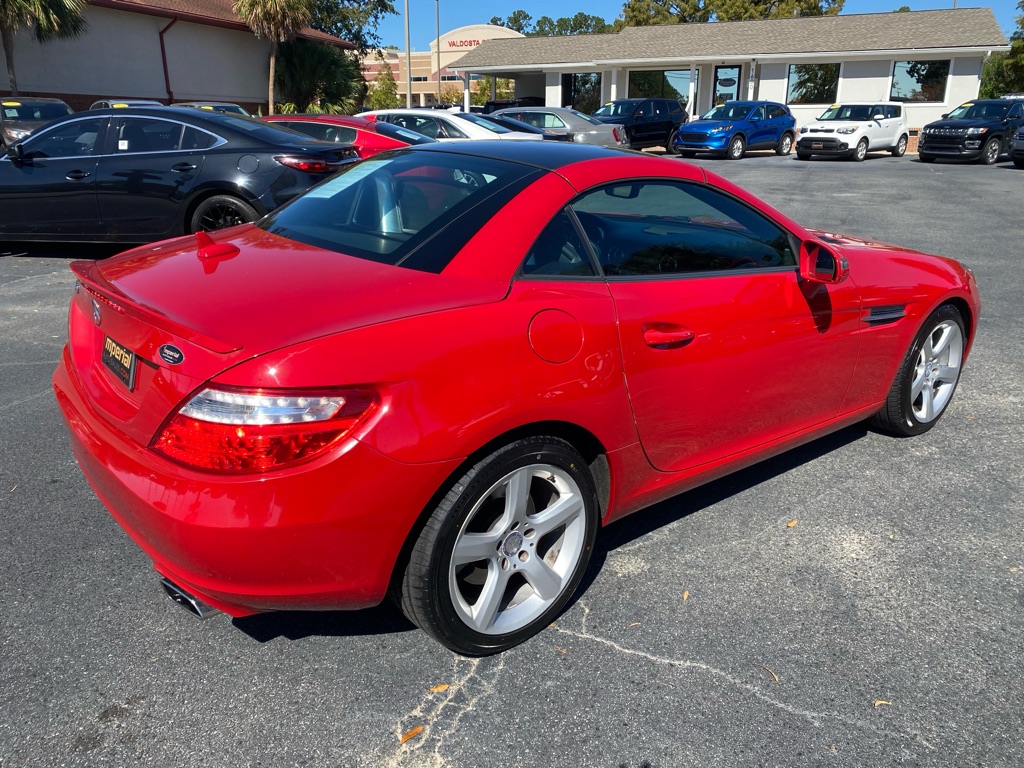 Photo 7 of this MERCEDES-BENZ SLK 250