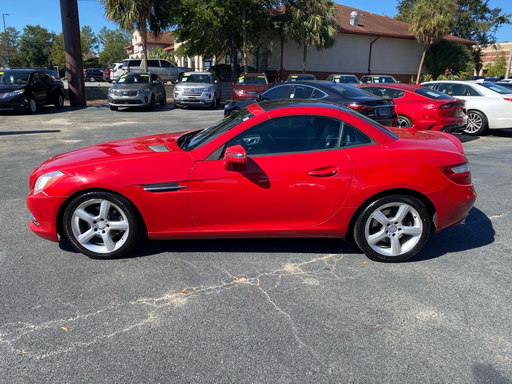Photo 3 of this MERCEDES-BENZ SLK 250
