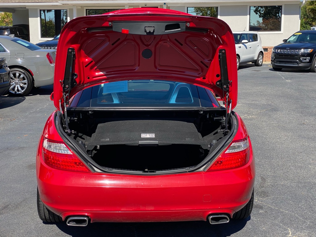 Photo 44 of this MERCEDES-BENZ SLK 250