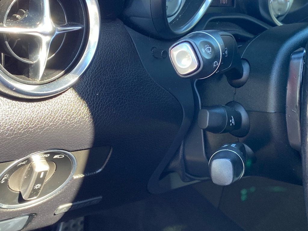 Photo 31 of this MERCEDES-BENZ SLK 250