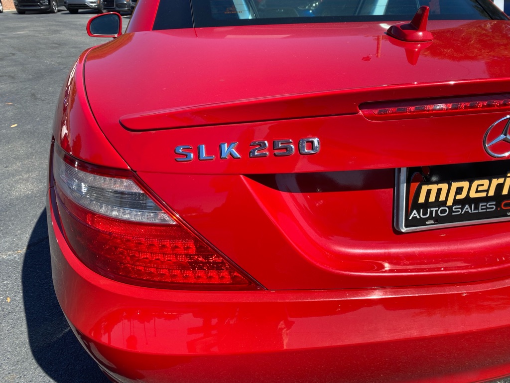 Photo 9 of this MERCEDES-BENZ SLK 250