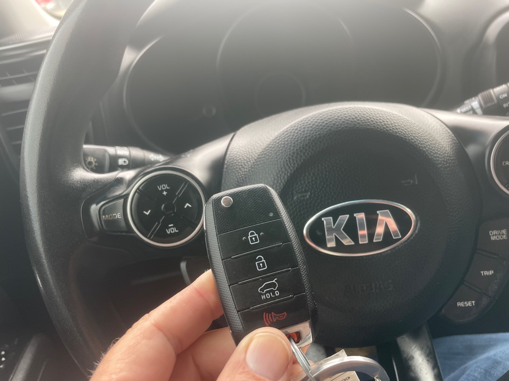Photo 14 of this KIA SOUL +