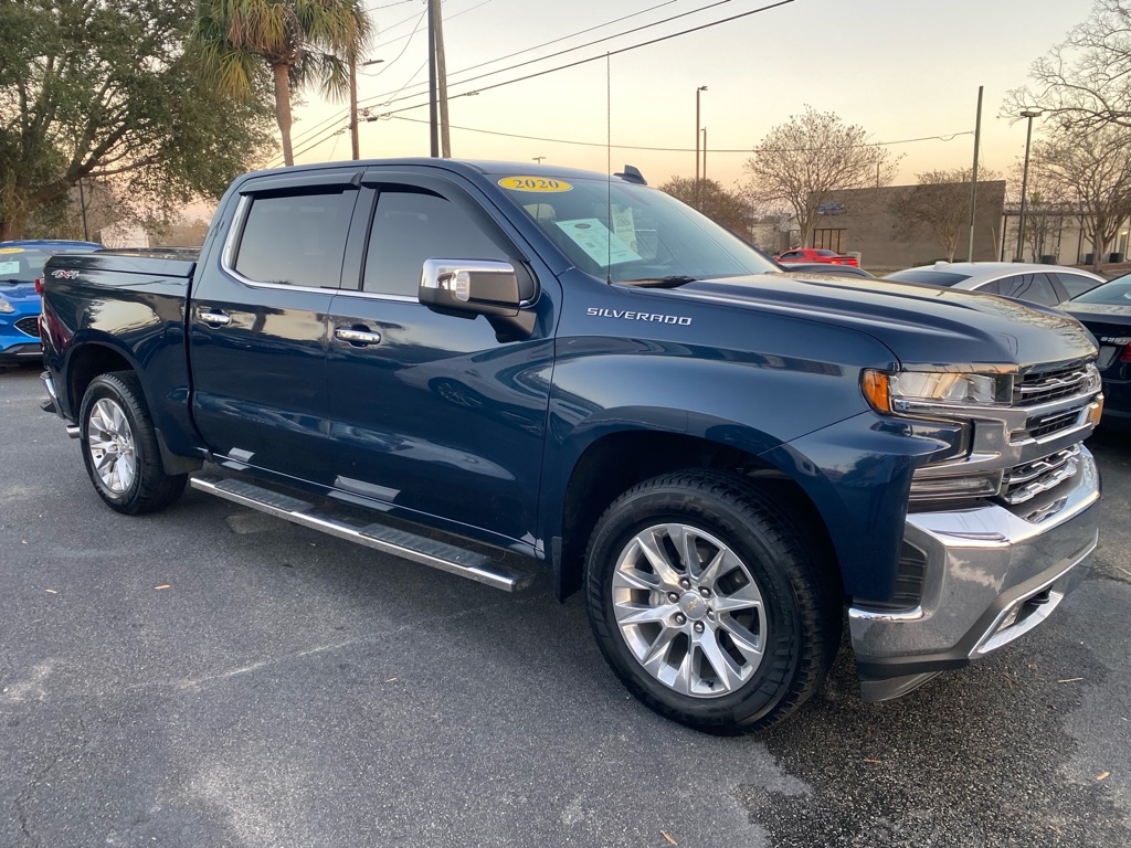 Photo 4 of this CHEVROLET SILVERADO 1500