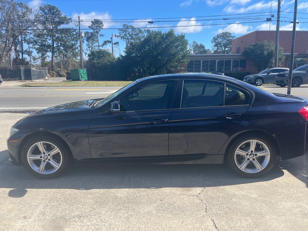 Photo 5 of this BMW 328XI
