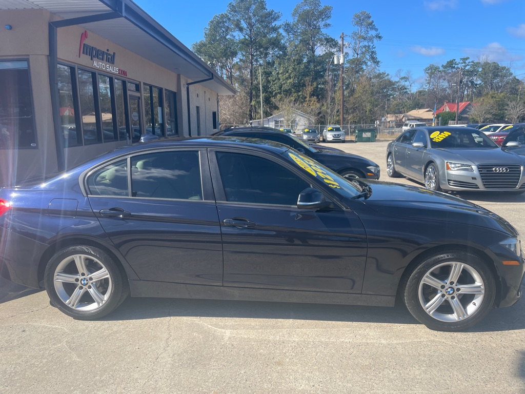 Photo 2 of this BMW 328XI