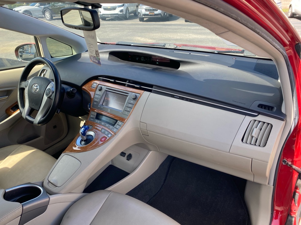 Photo 40 of this TOYOTA PRIUS