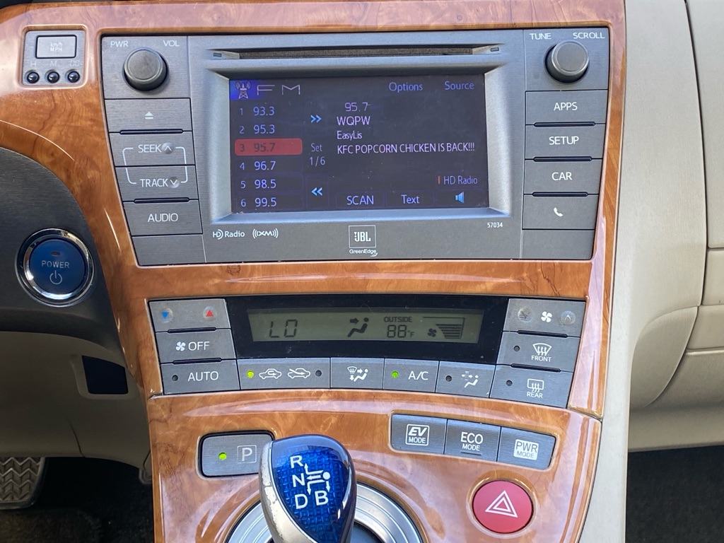 Photo 18 of this TOYOTA PRIUS