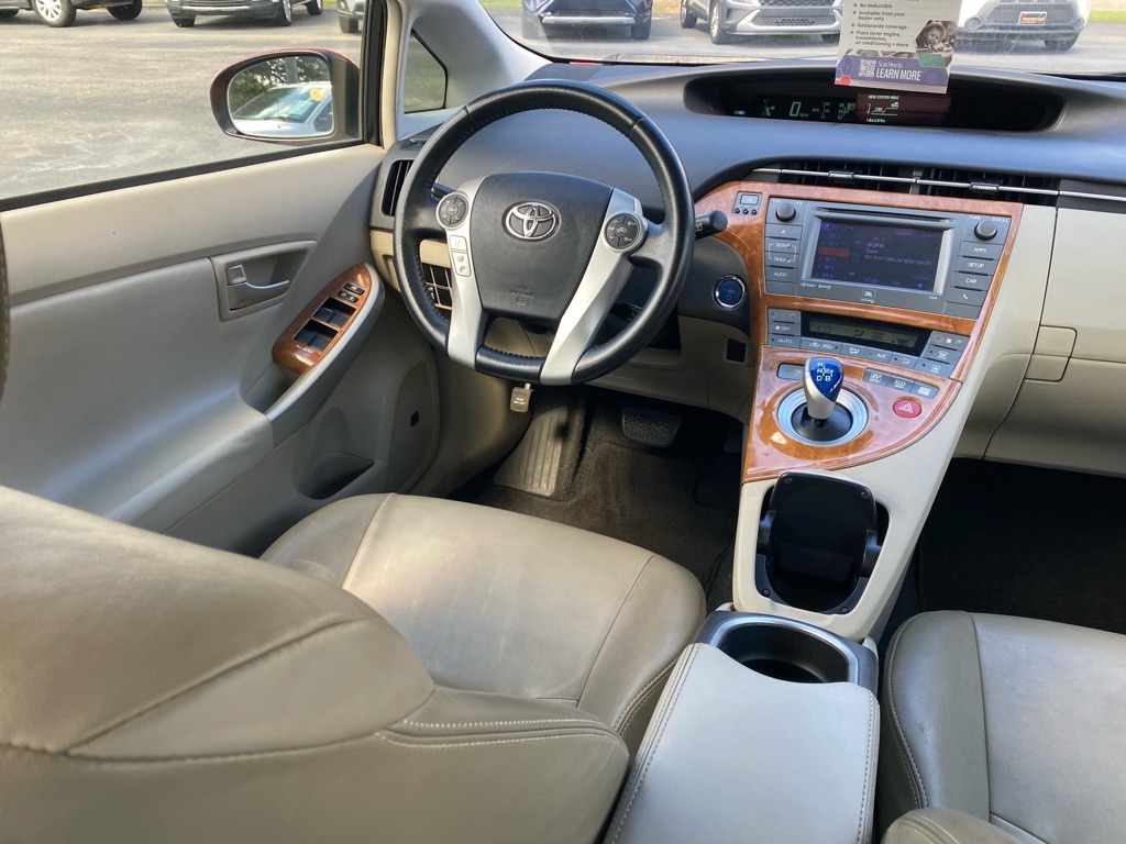 Photo 27 of this TOYOTA PRIUS