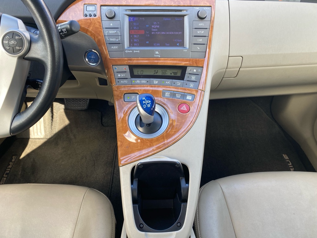 Photo 24 of this TOYOTA PRIUS