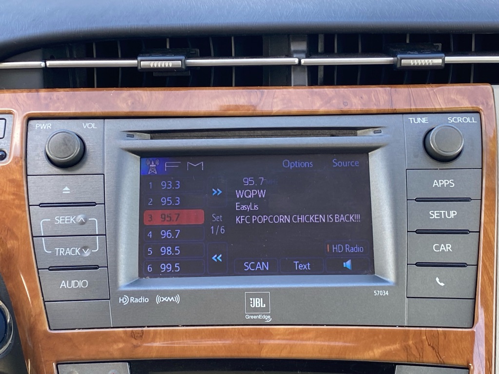 Photo 19 of this TOYOTA PRIUS