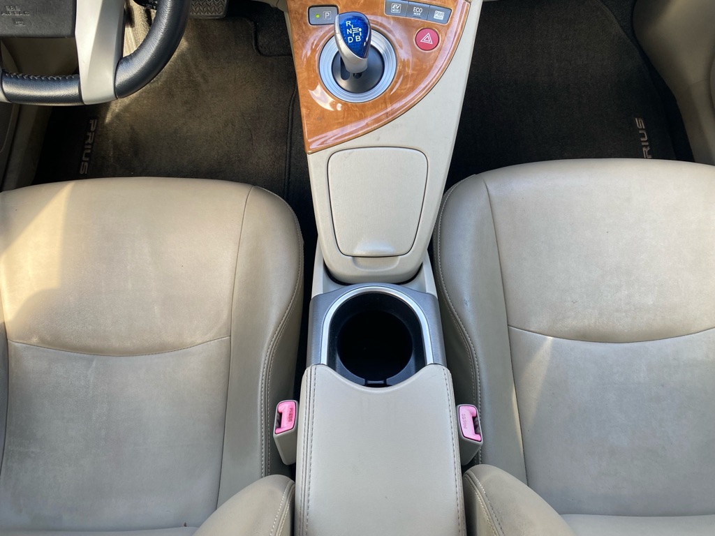 Photo 23 of this TOYOTA PRIUS