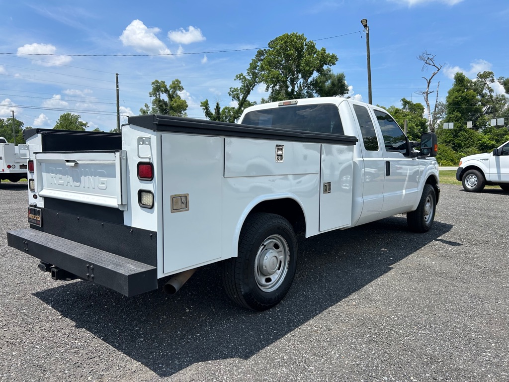 Photo 6 of this FORD F250 UTILITY