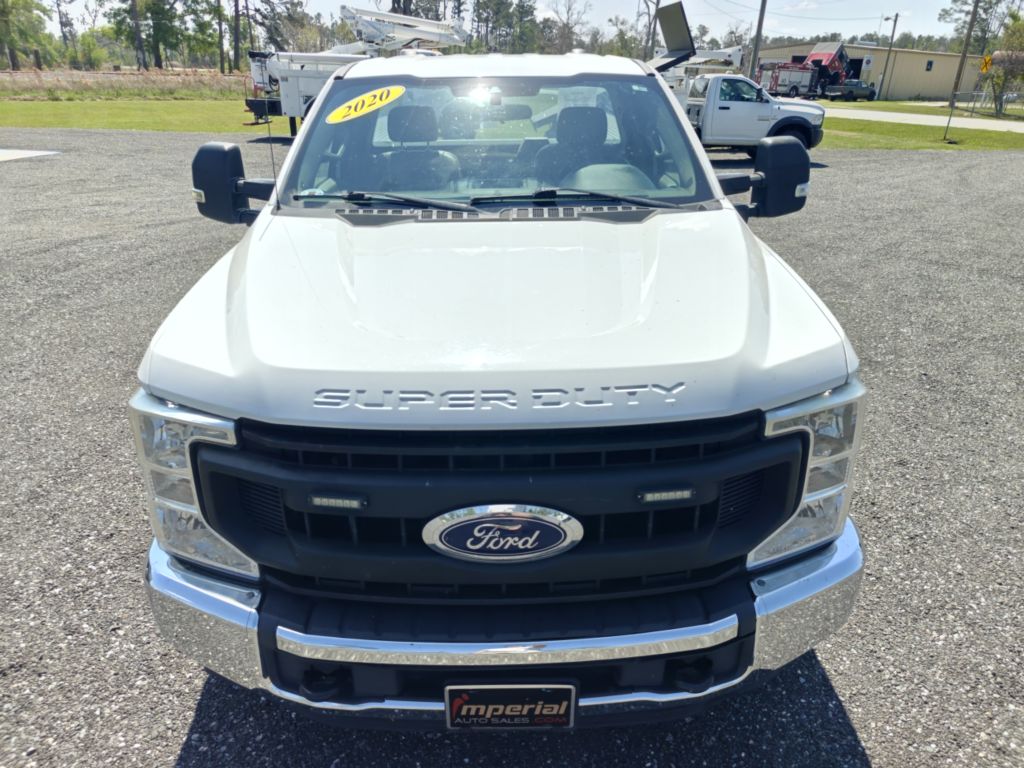 Photo 3 of this FORD F250 UTILITY