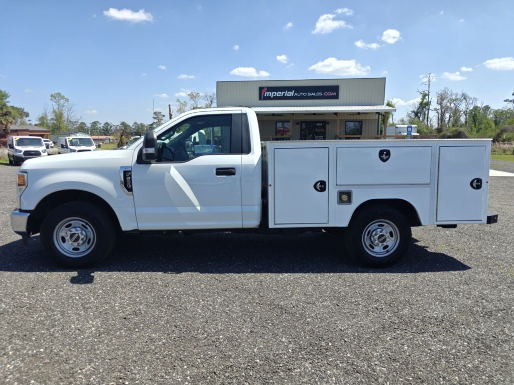 Photo 11 of this FORD F250 UTILITY