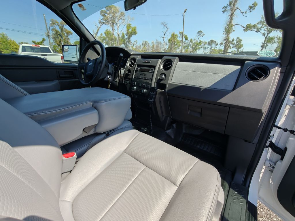 Photo 23 of this FORD F150 XL REG