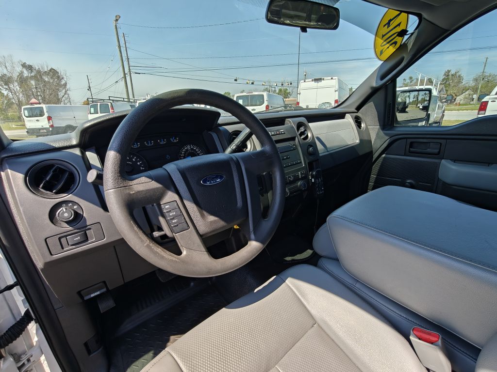 Photo 17 of this FORD F150 XL REG