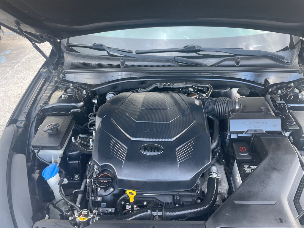 Photo 8 of this KIA CADENZA
