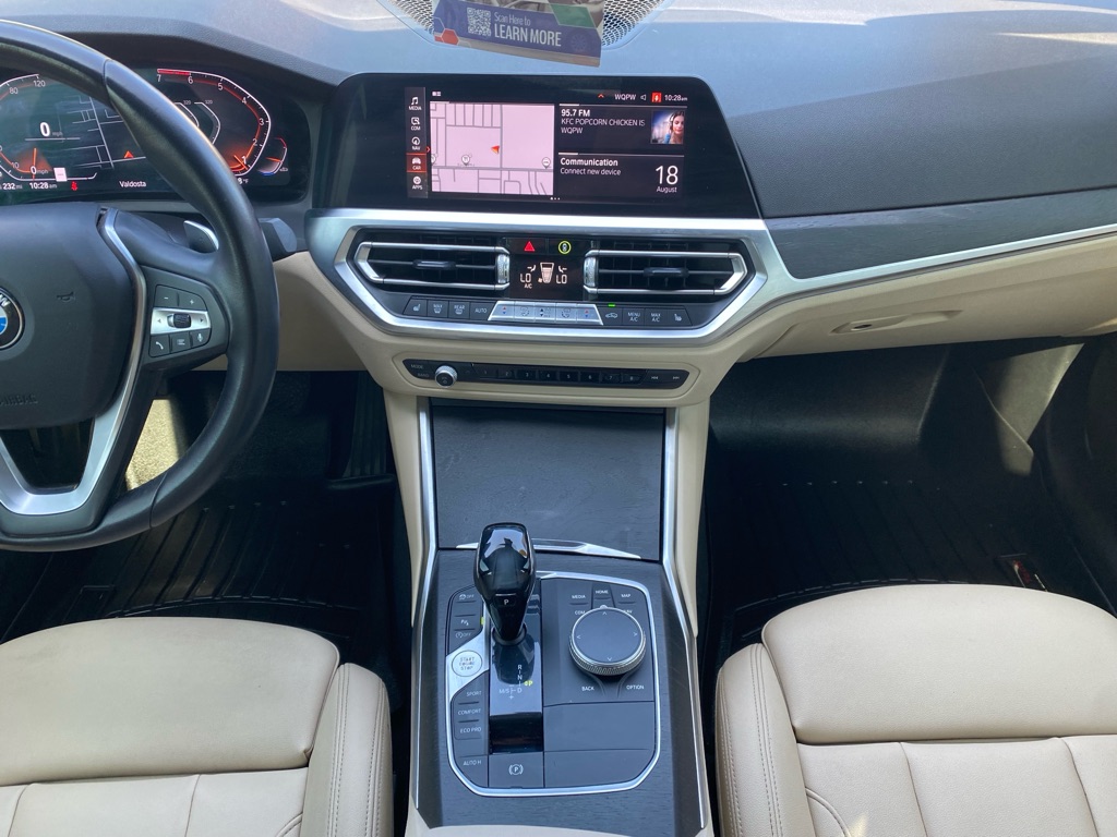 Photo 27 of this BMW 330I