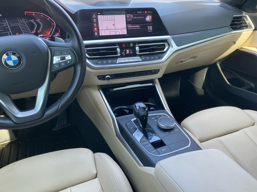 Photo 19 of this BMW 330I