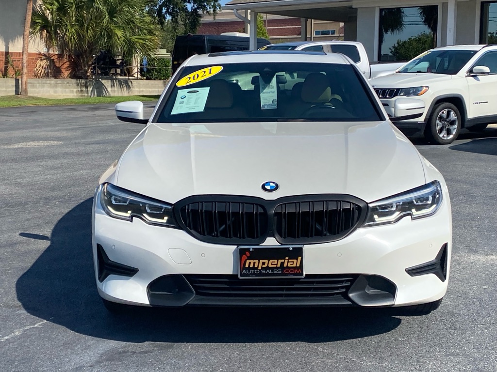 Photo 2 of this BMW 330I