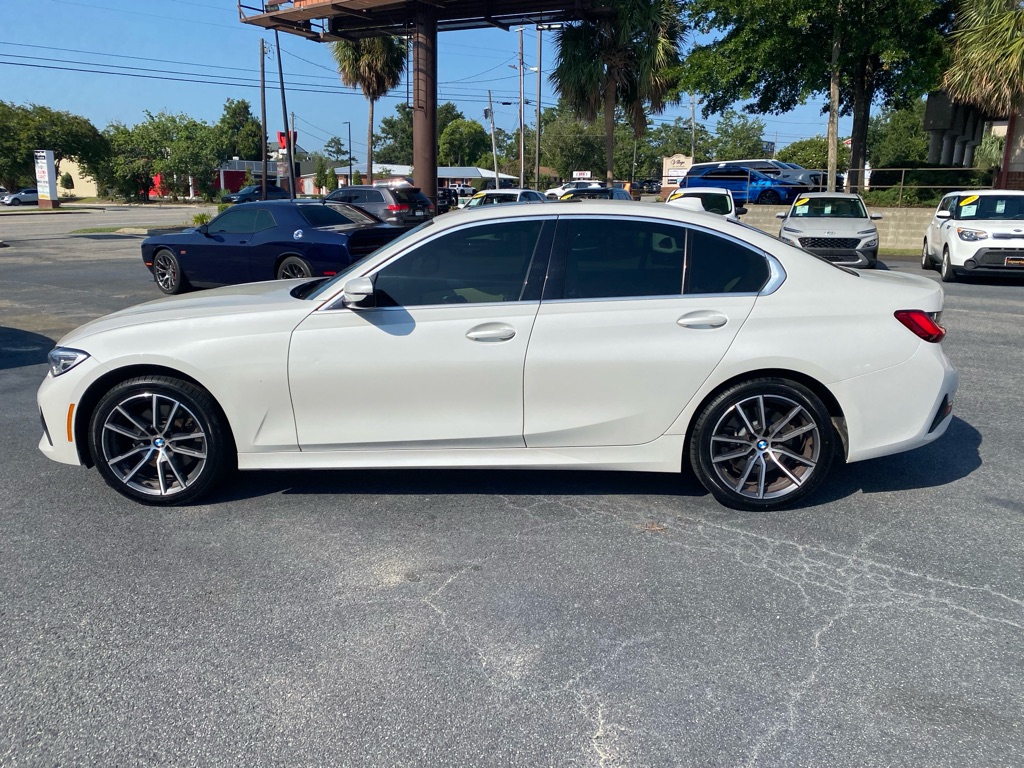 Photo 3 of this BMW 330I