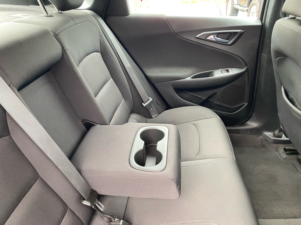 Photo 42 of this CHEVROLET MALIBU