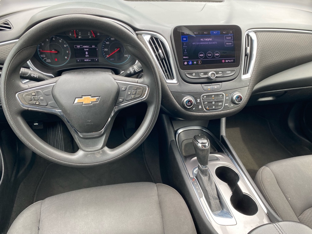 Photo 17 of this CHEVROLET MALIBU