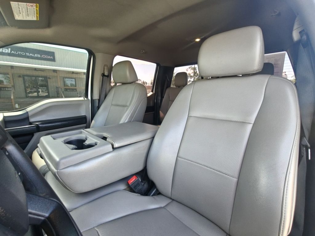 Photo 22 of this FORD F250 SUPER DUTY